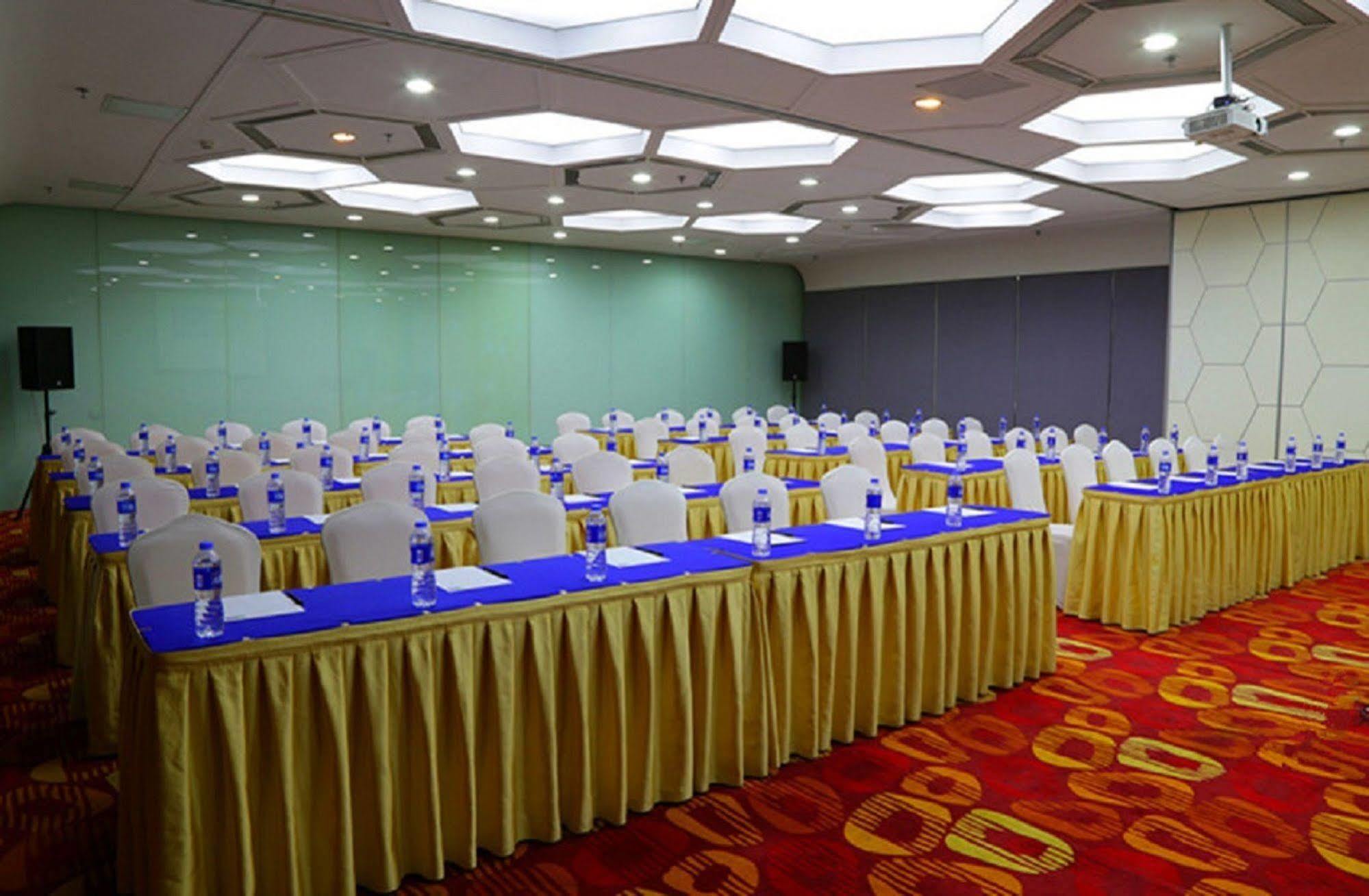 Holiday Inn Express Tianjin Binhai Εξωτερικό φωτογραφία